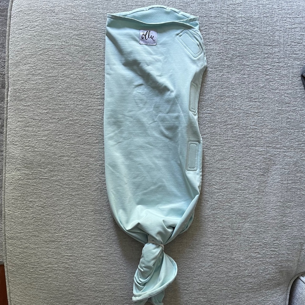 The Ollie Swaddle - Blue
